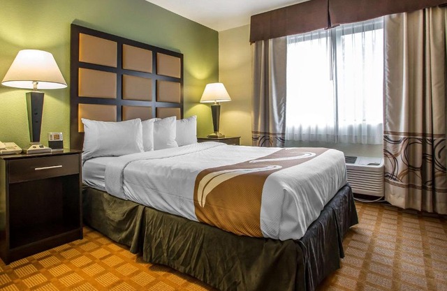 Quality Inn & Suites Marinette