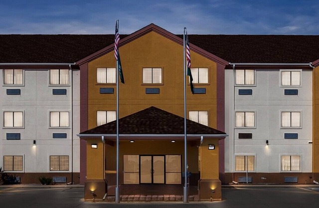 Quality Inn & Suites McAlester on Hwy 69 & 270