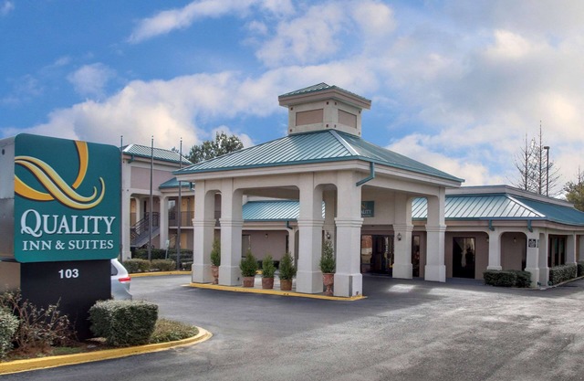 Quality Inn & Suites