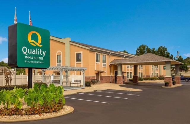 Quality Inn & Suites Northpark