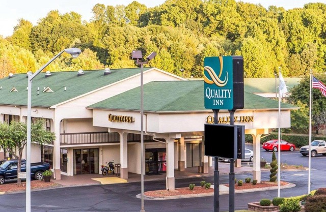 Quality Inn University