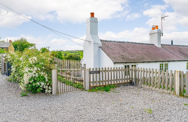 Quarry Cottage, LLANASA