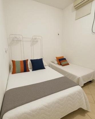 Quarto Privativo, Area Nobre, no coração de Belem, Central de Ar e Wi-fi, - Terreo1