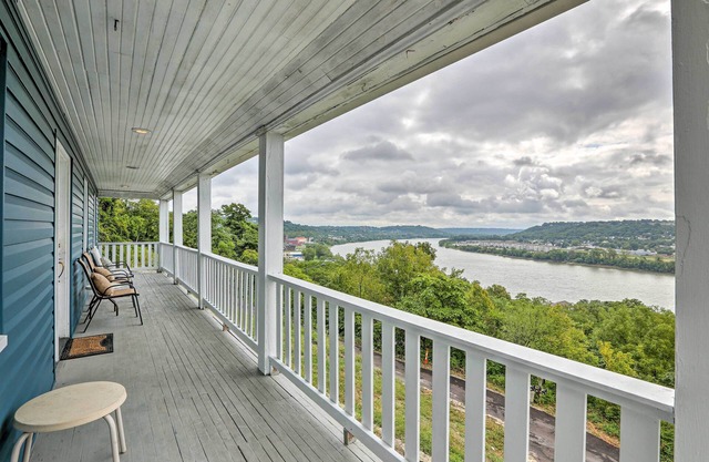 Queen City Home w/ Ohio River View - 3 Mi to Dtwn!
