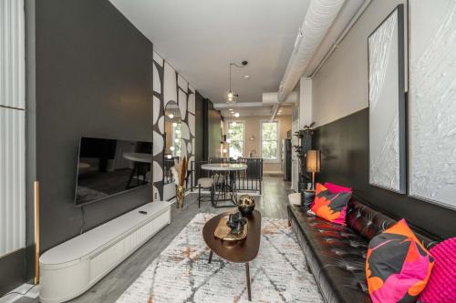 Queen City Views 2 Sleeps 2