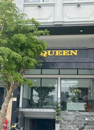 Queen Hotel