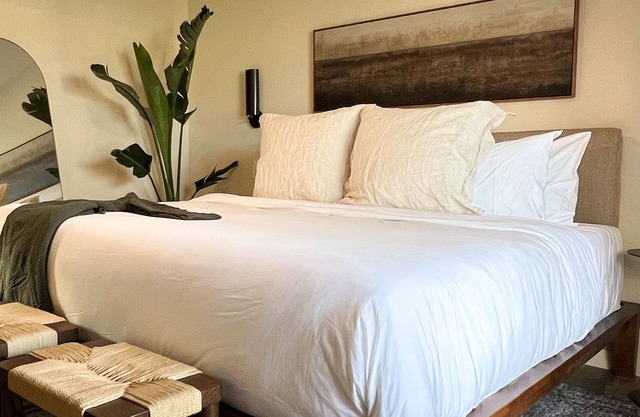 Queen Suite with Poolside Charm