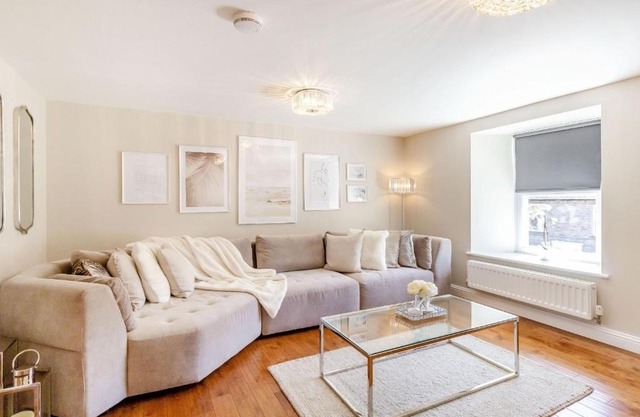 Queen Victoria Suite