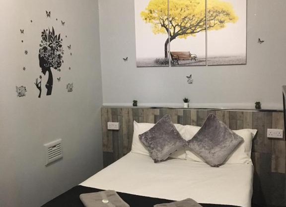 Queens Guesthouse Manchester