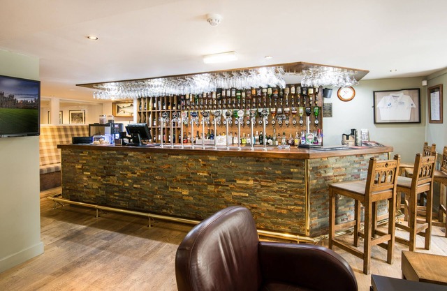 Queens Head Hotel