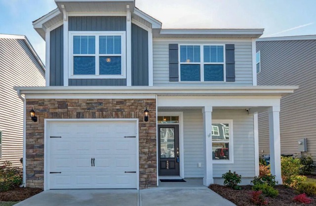 Quiet 1 Bedroom Home minutes to Downtown and Airport
