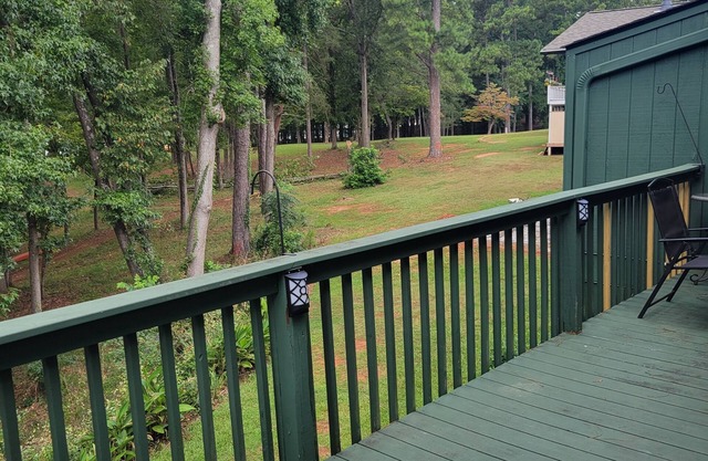 Quiet 2-beroom condo located next to Sadlers Creek State Park, Anderson SC