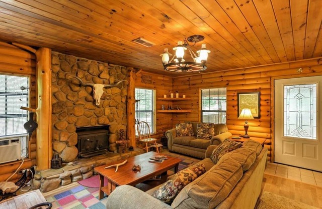 NOUVEAU! Calme 2BR Jasper Cabin w / Tranquil Creek vues