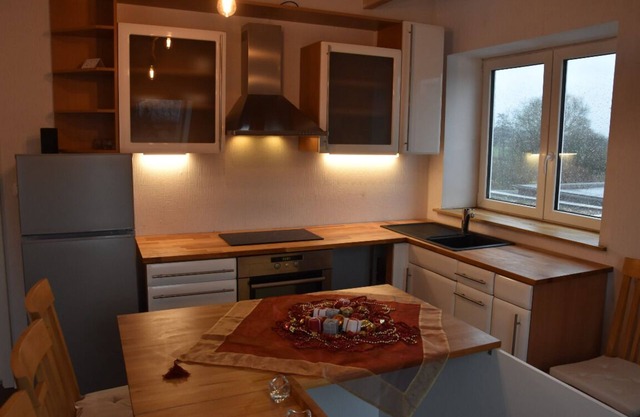 Confortable nouvel appartement de 3,5 pièces dans une maison privée