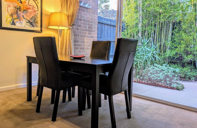 Calme et privé spacieux 1 chambre dans la prestigieuse rue Hawthorn