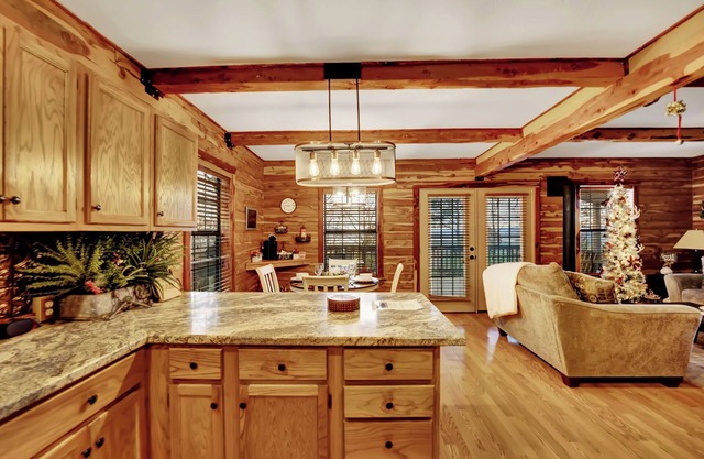 Quiet Lakeview Getaway in SE Oklahoma