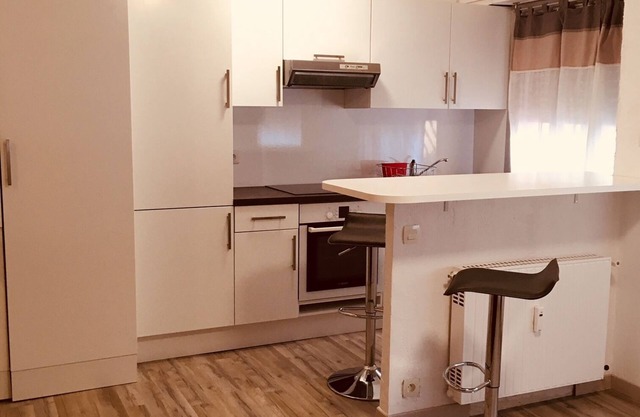 Quiet, comfortable studio with plenty of light and space.