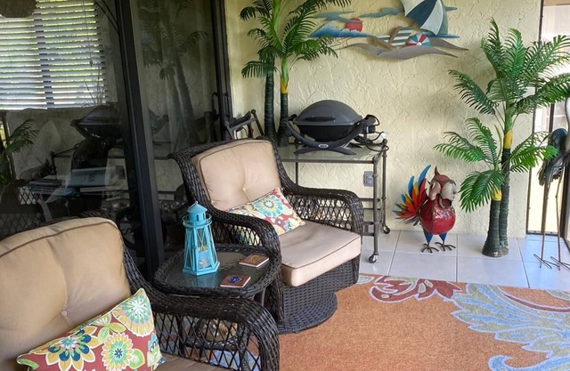 Quiet condo close to all amenities