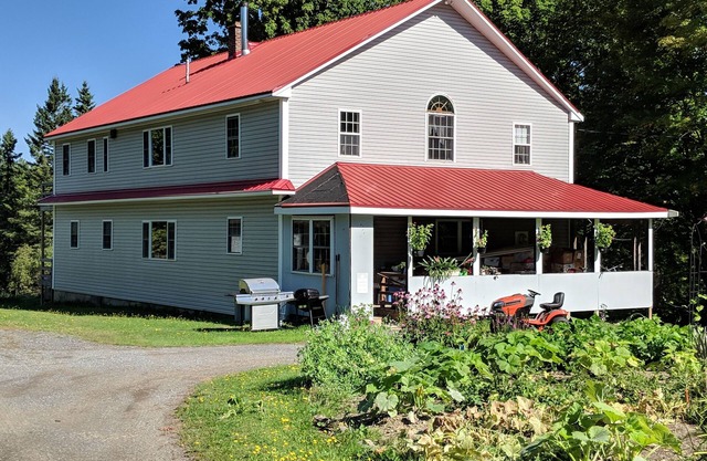 2-BR Apt à Fellowship Farm