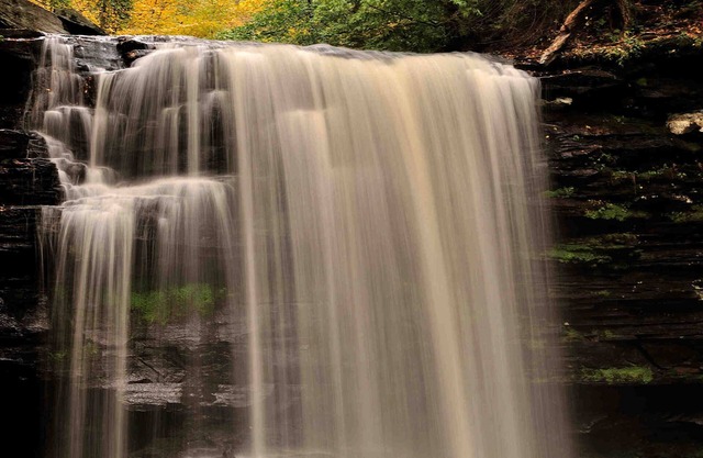 Cadre champêtre calme avec de belles vues-minutes à Ricketts Glen State Park