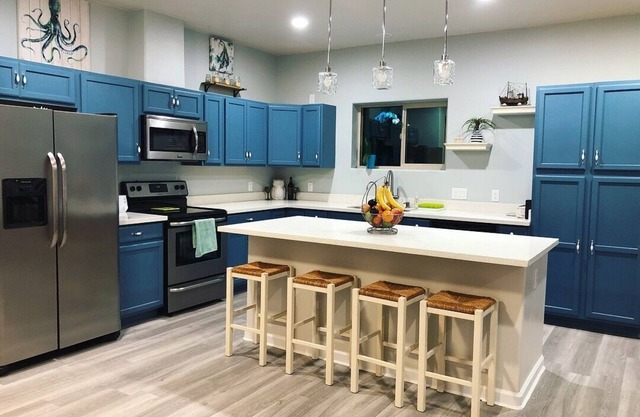 Quiet Custom Apartment with Separate Entry
