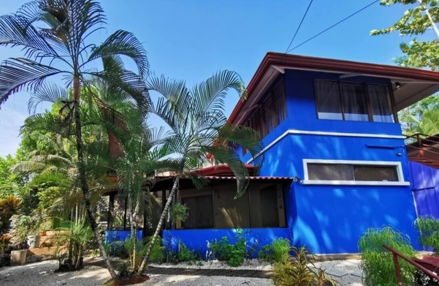 MAY DEALS! Quiet Hideaway Near Black Sand Beach