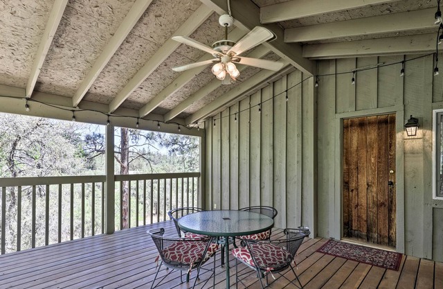 NOUVEAU! Maison calme avec terrasse et vue sur la montagne ~ 3 Mi à Prescott