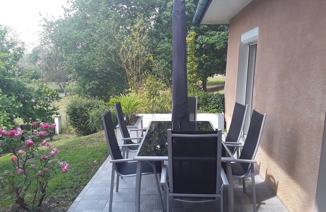 Maison au calme avec piscine - 20 km des plages