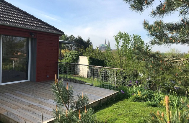 Maison calme à Chartres avec terrasse et jardin, adaptée PMR