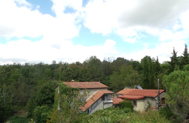 Maison calme à la montagne, situation centrale, idéale pour les voyages
