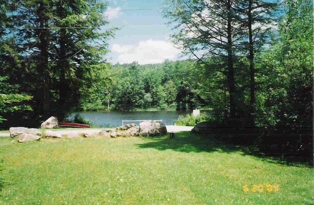 Calme maison lac avec de belles vues sur l'eau