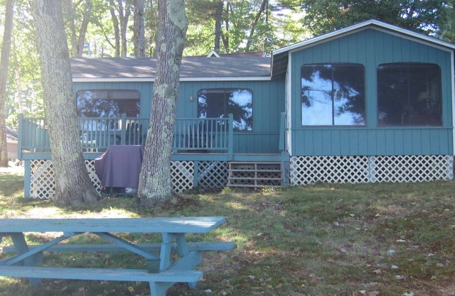 Camp calme au bord du lac