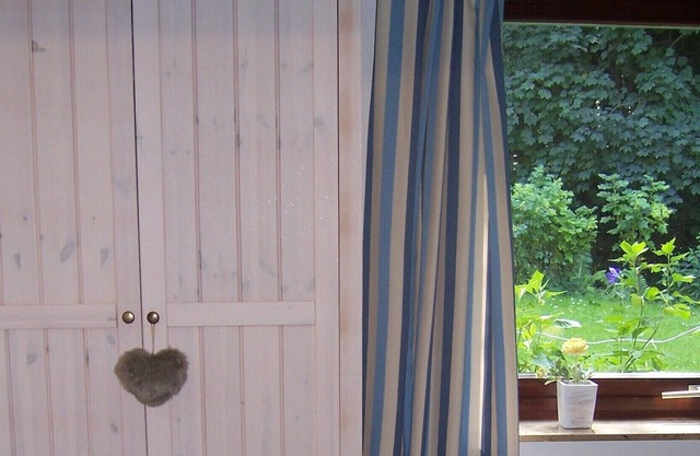 Endroit calme, entrée indépendante, équipement complet, utilisation jardin