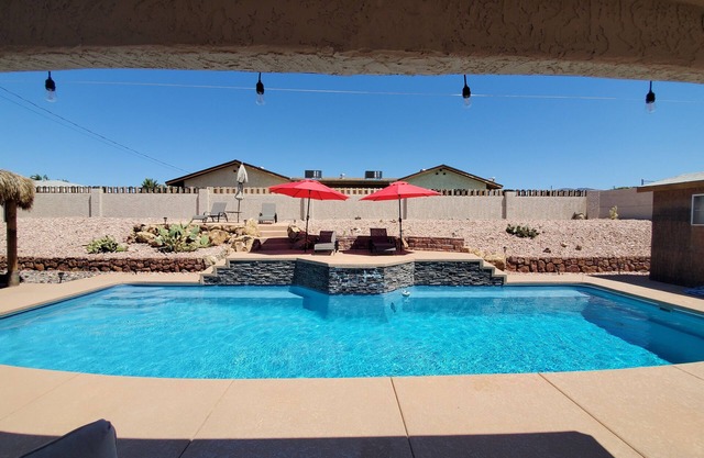 QUIET LOCATION - PERFECT FOR SNOWBIRDS!