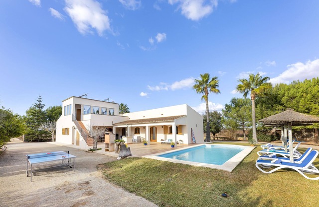 Cadre tranquille avec piscine – Villa Ses Oliveres de Es Trenc