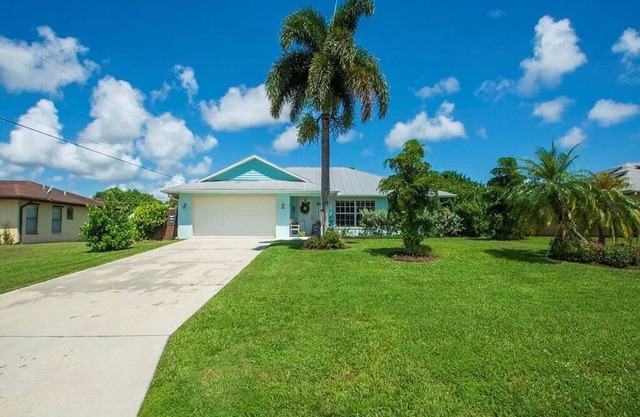 Quiet neighbourhood 10 min to South Beach and Vero attractions
