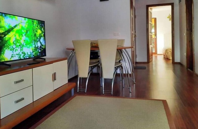 Quiet Nest with Parking and Mountain View