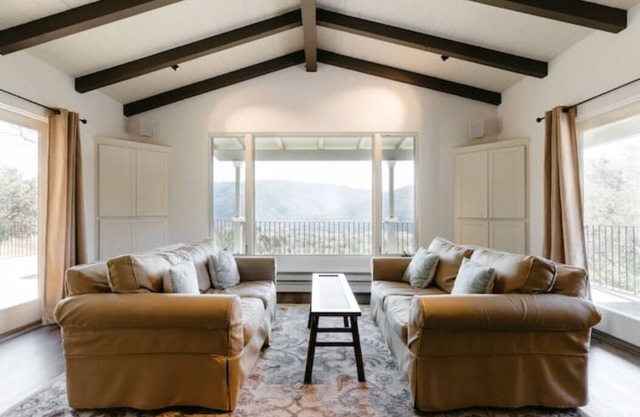 Maison d'hôtes calme et privée avec une vue magnifique sur la vallée