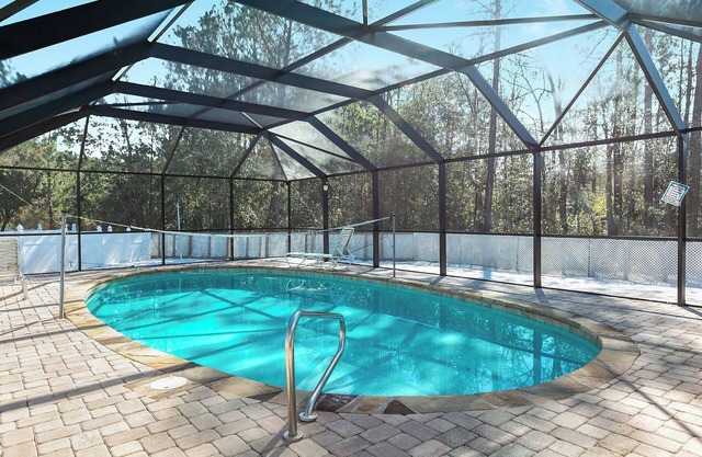 FREE OWA Ticket | Quiet Retreat with Screened Pool – Pet-Friendly Getaway!