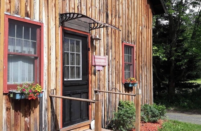 Quiet Riverfront Cottage | 2BR, Pet Friendly