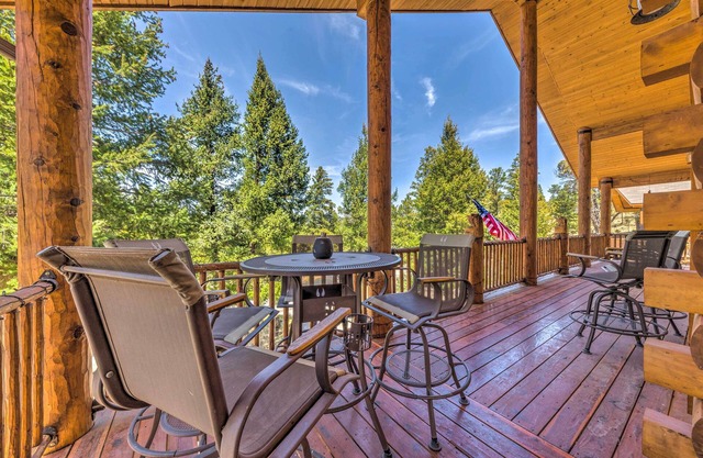 Quiet Ruidoso Cabin w/ Deck & Private Hot Tub