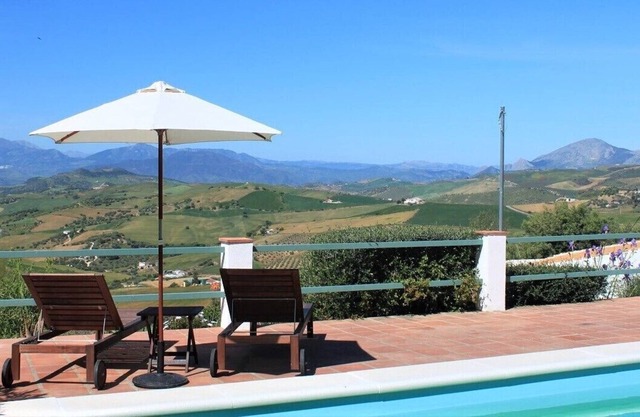 Quiet rural villa with private pool and fabulous panoramic views