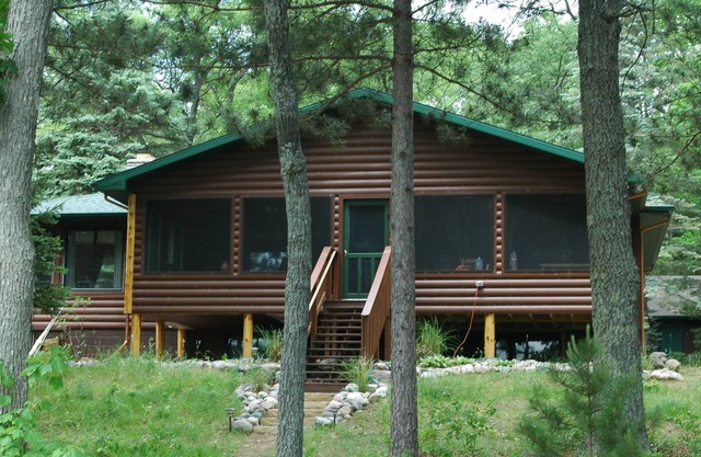 Chalet calme et rustique sur le lac East Twin près de St. Helen, Michigan
