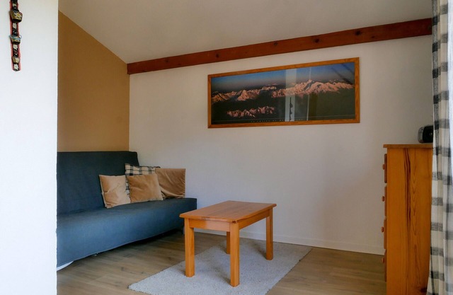 Studio cabine calme avec balcon, parking, animaux acceptés, proche Richebourg