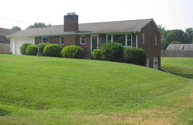 Quiet Suburban House in Winston Salem