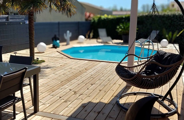 Villa calme avec piscine à Marennes 3km de l'océan