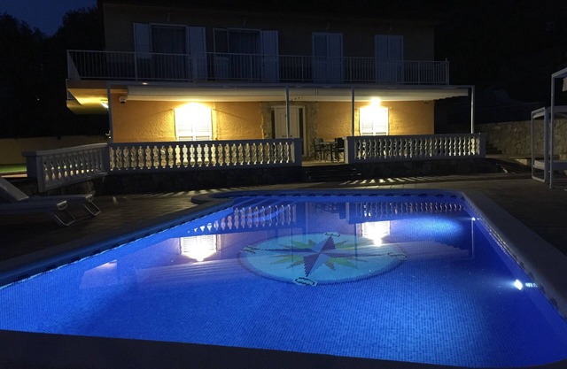 Villa au calme avec piscine privée à 2 km de la plage de Fenals, WIFI gratuit. HUTG003785
