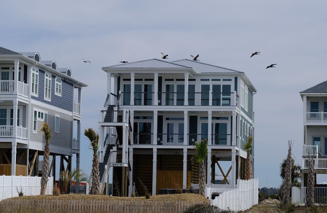 NEW OAK ISLAND WEST END, OCEAN & SOUND FRONT, PISCINE / SPA CHAUFFANT, ASCENSEUR, ANIMAUX OK