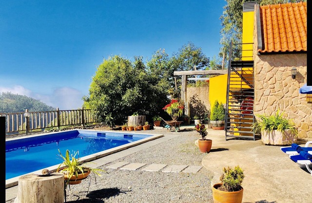 Safari Farm House et Les montagnes vues sur l'océan