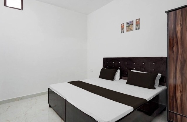 Quoted Rate for 6 Bedroom chargesaccordingly to room takenfamous GoldenTemple3km